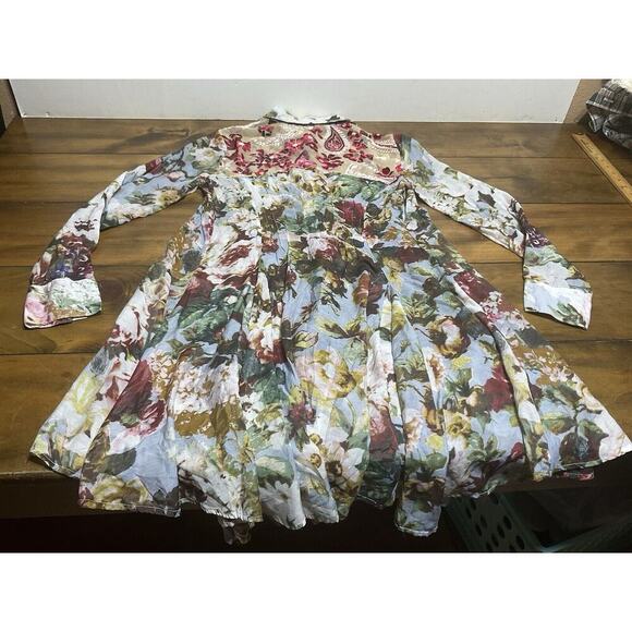 Aratta Silent Journey Silk Blend Floral Button Front Flowy Tunic Top Size Small - Picture 11 of 13